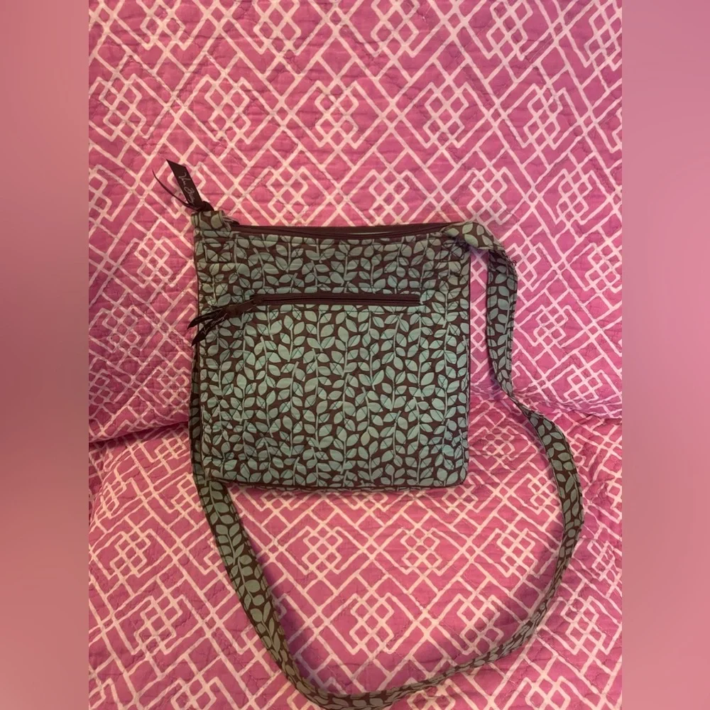Vera Bradley Shoulder Bag - Picture 4 of 6